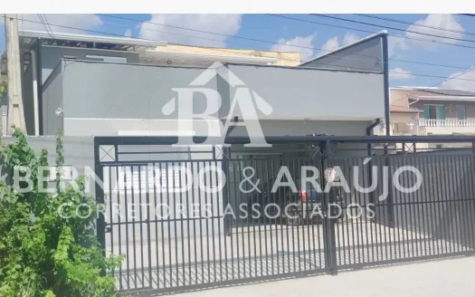 CA 000060 – BAIRRO JARDIM NOVA EUROPA – CASA 03 DORMITÓRIOS 02SUÍTES – 4 VAGAS DE GARAGEM – 172 M2